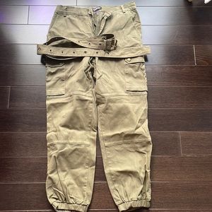 Green cargo pants with belt